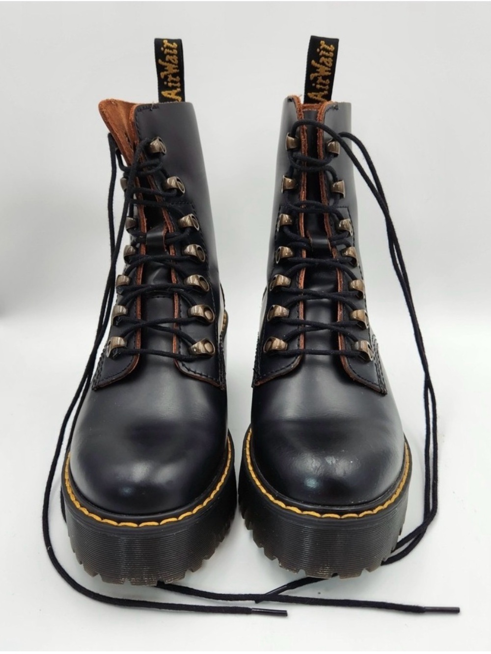 Dr. Martens Lenoa Black Leather Platform Lace-Up Boots size 6